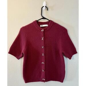 Zara Cardigan Sweater Womens S/M Burgundy Knit Silver Button Short Sleeve
